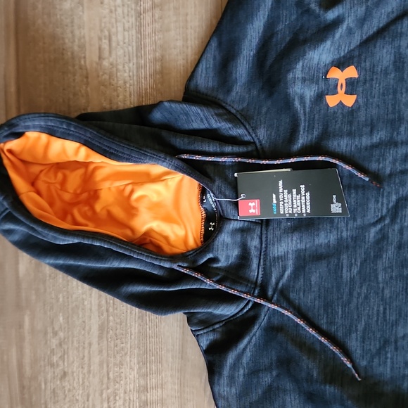 New Under Armour Hoodie - Picture 2 of 3